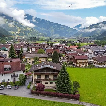Gastehaus Hornegger Mayrhofen