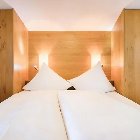 Konukevi Gaestehaus Hornegger 3*