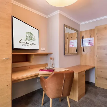 Gastehaus Hornegger 3*