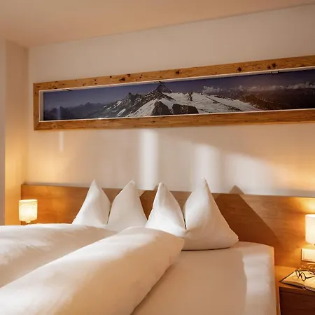Gastehaus Hornegger Guest house Mayrhofen