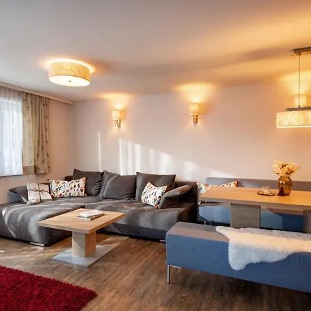Gastehaus Hornegger 3*