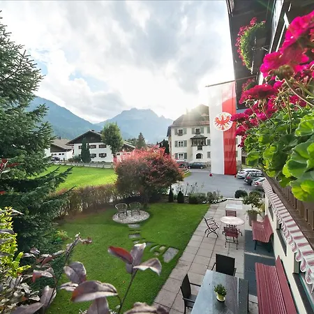 Gastehaus Hornegger Guest house Mayrhofen