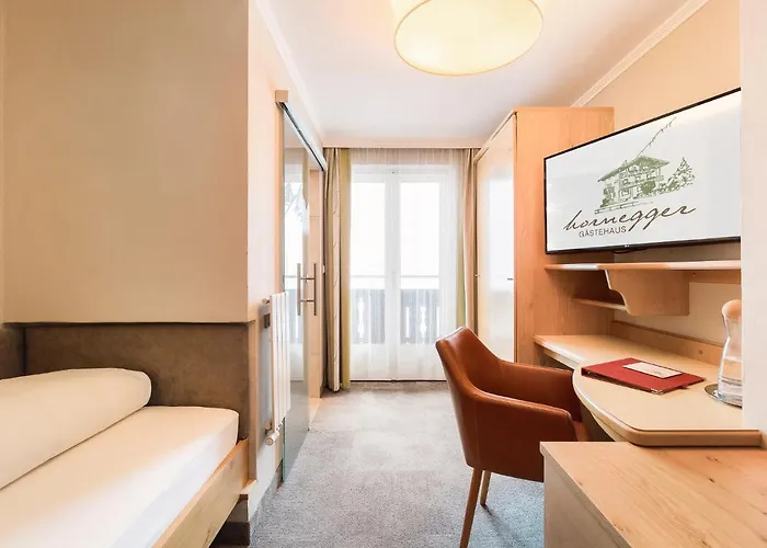 게스트하우스 Gaestehaus Hornegger 3*